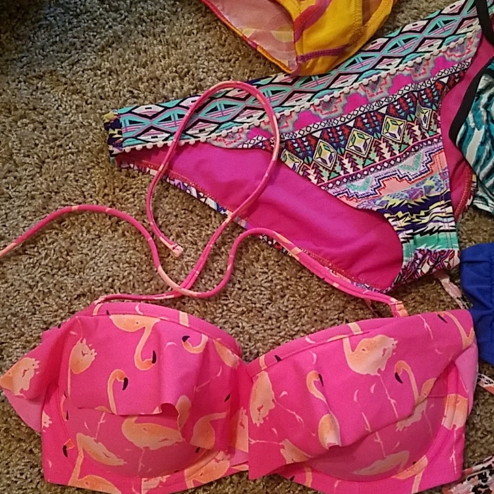 Bathing suit separates - Picture 4 of 5
